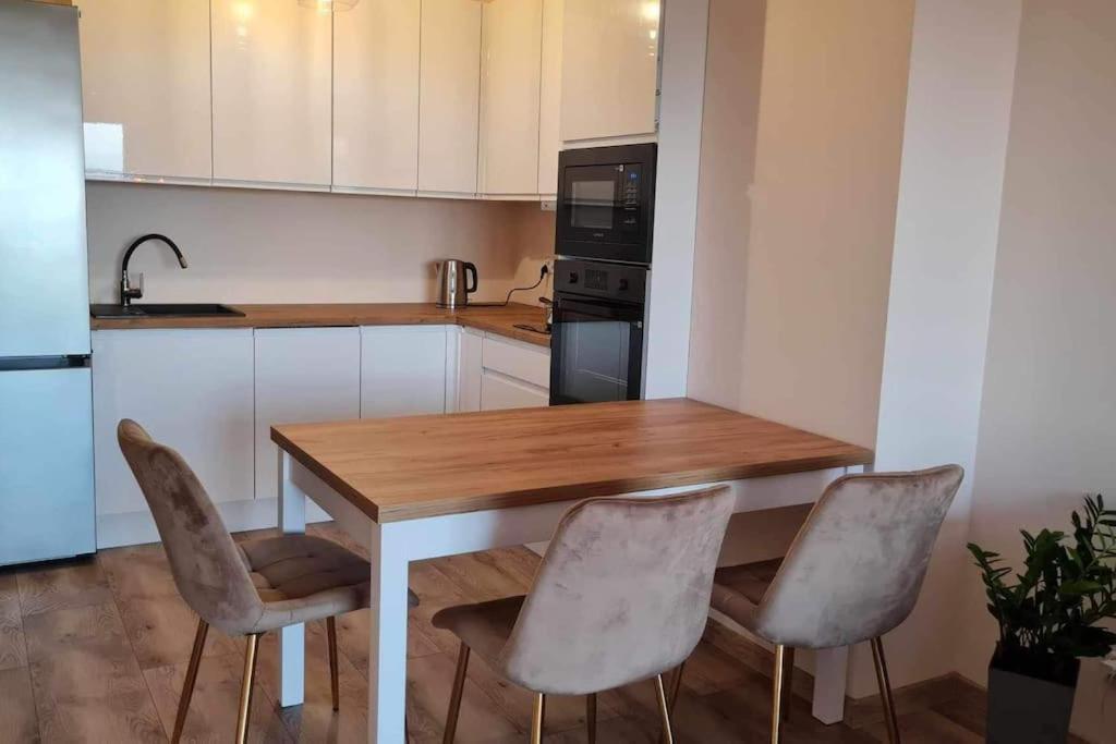 Апартаменты Mily, Nowy, Luksusowy Apartament Пжемысл Экстерьер фото